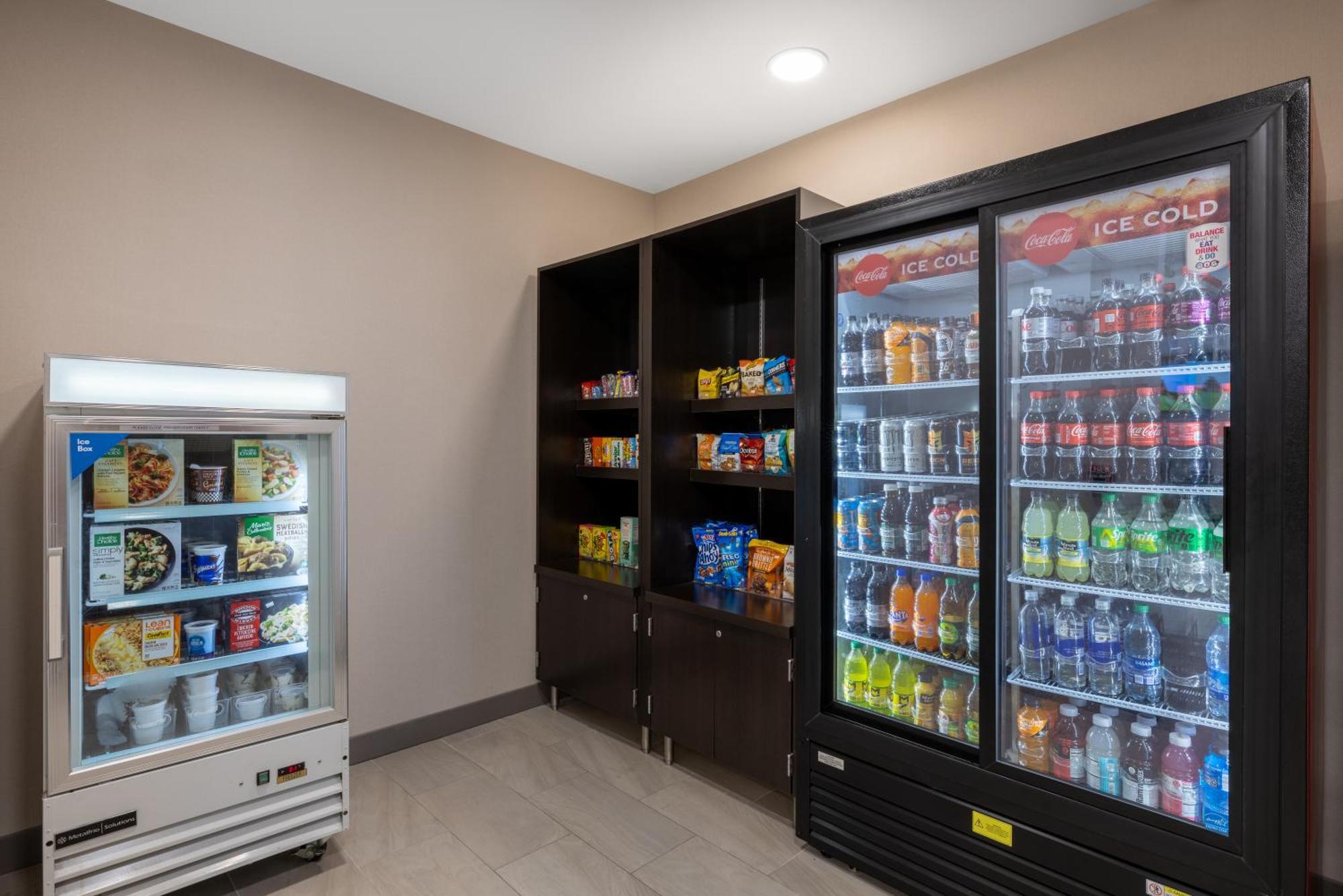 Holiday Inn Express Rochester South - Mayo Area By Ihg Экстерьер фото