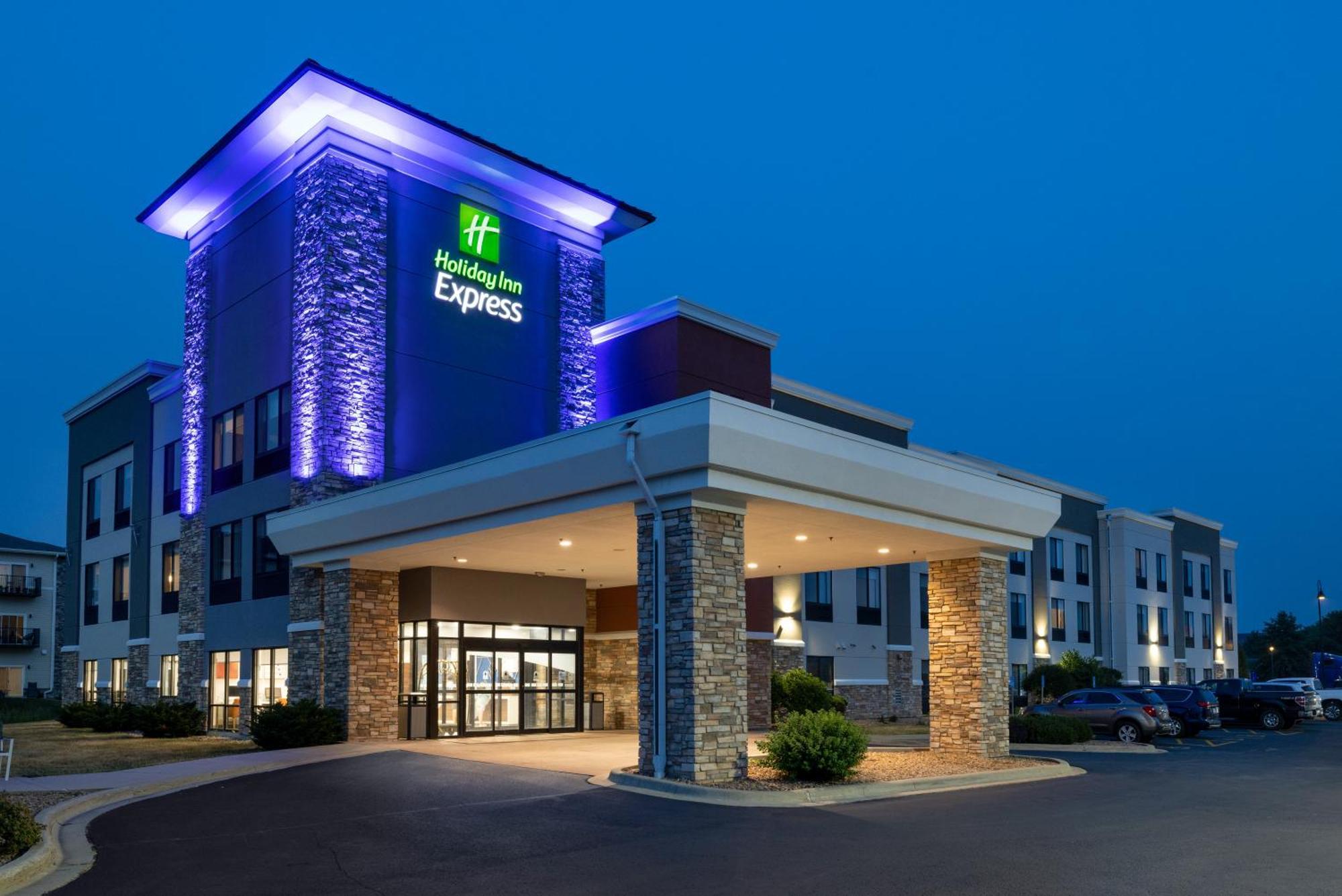 Holiday Inn Express Rochester South - Mayo Area By Ihg Экстерьер фото